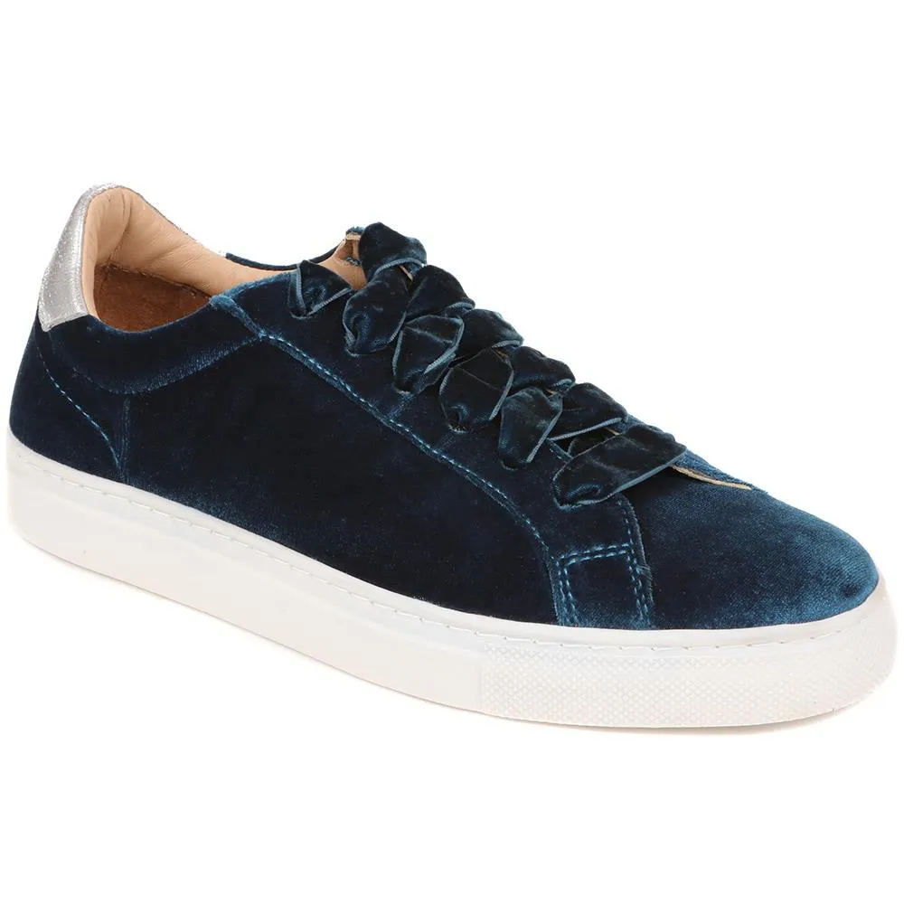 Sure! Heres an optimized title with descriptive modifiers:

Womens Stylish Ellena Lace-Up Trainers - Comfort Fit - Model 324 283