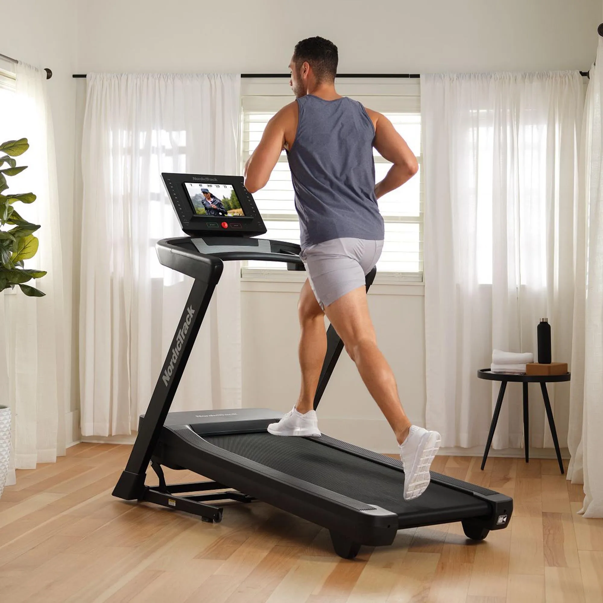 NordicTrack EXP 5i Folding Treadmill